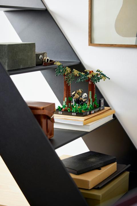 Image du produit LEGO Poursuite sur Endor - Diorama (75353, LEGO Star Wars)