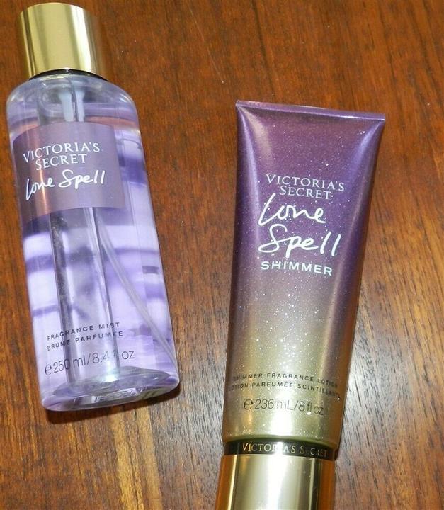 Produktbild Victoria's Secret Love Spell Shimmer Lotion 236ml (Körperlotion, 236 ml)