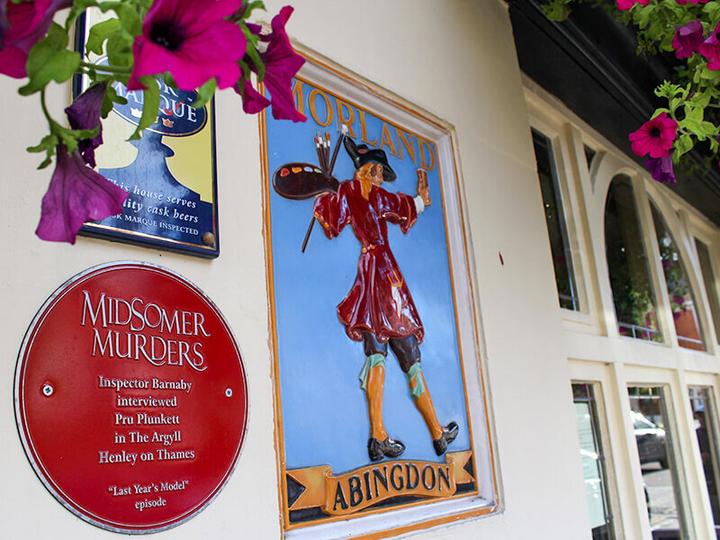 Produktbild Smartbox Auf den Spuren von Inspector Barnaby®: 9-stündige Bustour ab London für 2 Personen (2 Personen)