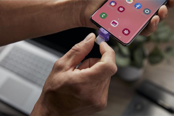 Produktbild Kingston DataTraveler microDuo 3C (128 GB, USB-C)