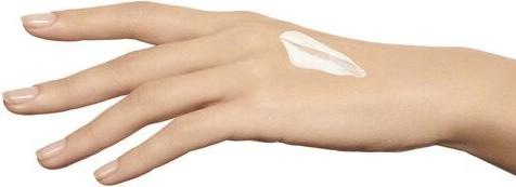Actual product image Clarins Milky Boost 01 Milky Cream (03 Milky Cashew)