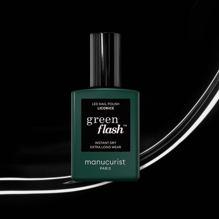 Immagine prodotto Manucurist Smalto Green Flash alla liquirizia (Nero, Vernice UV gel)
