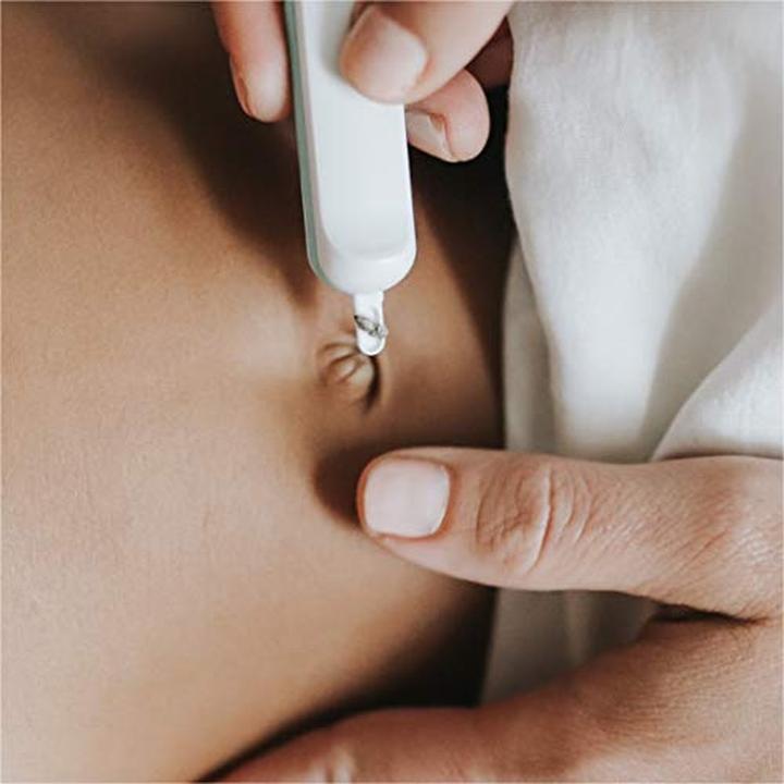 Actual product image Frida Baby 3-in-1 Nose, Nail + Ear Picker Czyścik 3w1 do noska, paznokci i uszu