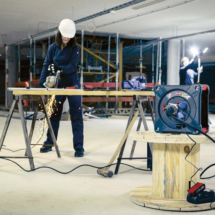 Actual product image Brennenstuhl Professional CEE cable reel KD 3200 C1 with all-round roll-over protection (30 m, 2.50 mm²)