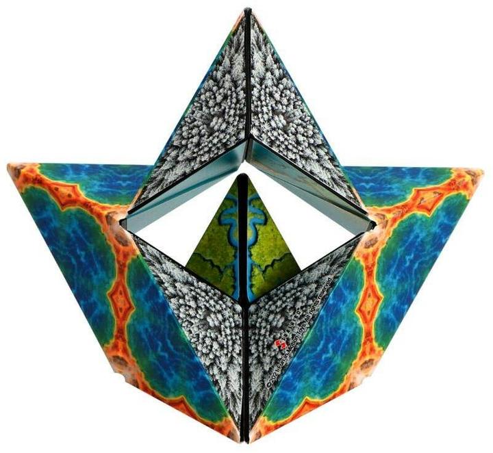 Actual product image Shashibo Cube Earth (1 Players)