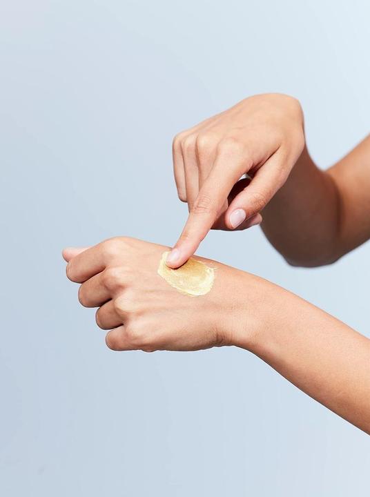 Actual product image Q77 Gold Booster Face Mask with Immediate Lifting Effect, Reduces Wrinkles