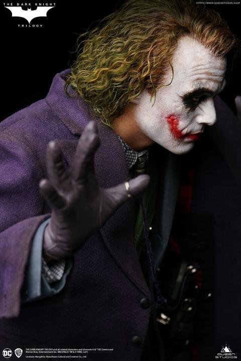 Produktbild Queen Studios The Dark Knight statuette 1/4 Heath Ledger Joker Regular Edition 52 cm