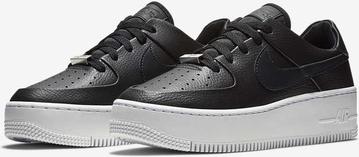 Produktbild Nike Air Force 1 Sage Low (39)