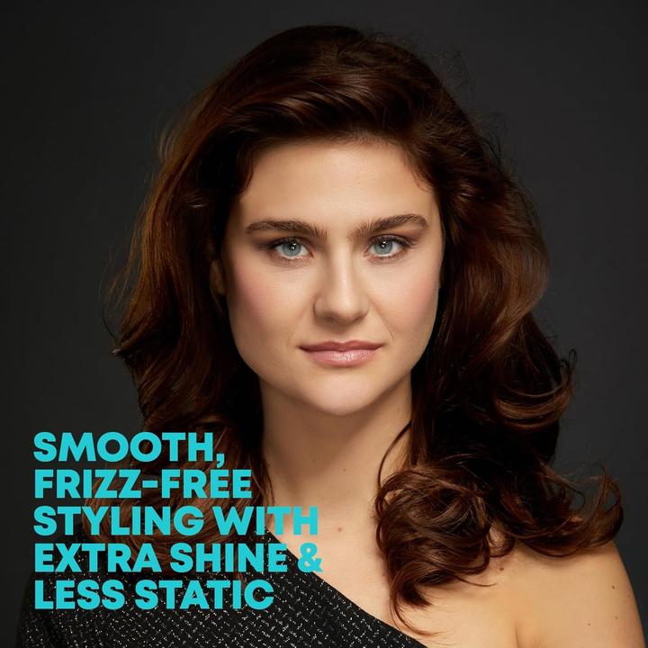 Actual product image Revamp Progloss 3800 Fhn met Diffuser - Hairdryer - 2300 Watt - Concentrator (2300 W)