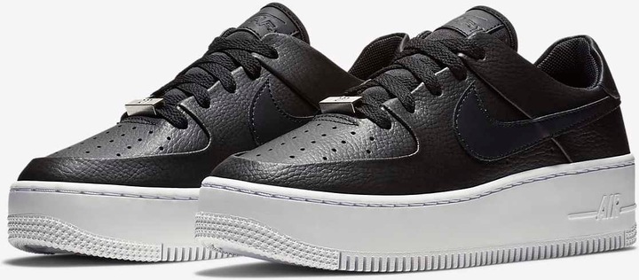 Image du produit Nike Air Force 1 Sage Low (38.5)