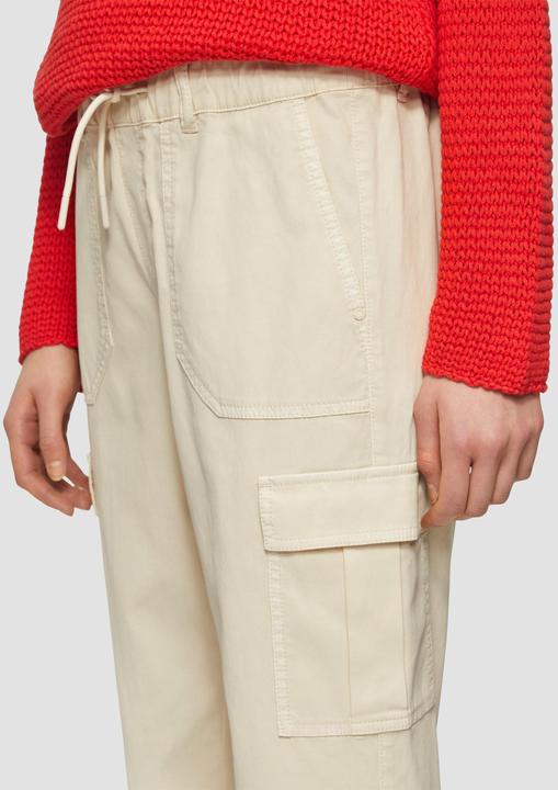 Actual product image S.Oliver Hose Strukturierte Jogpants mit Cargo-Taschen aus Viskosemix (40)
