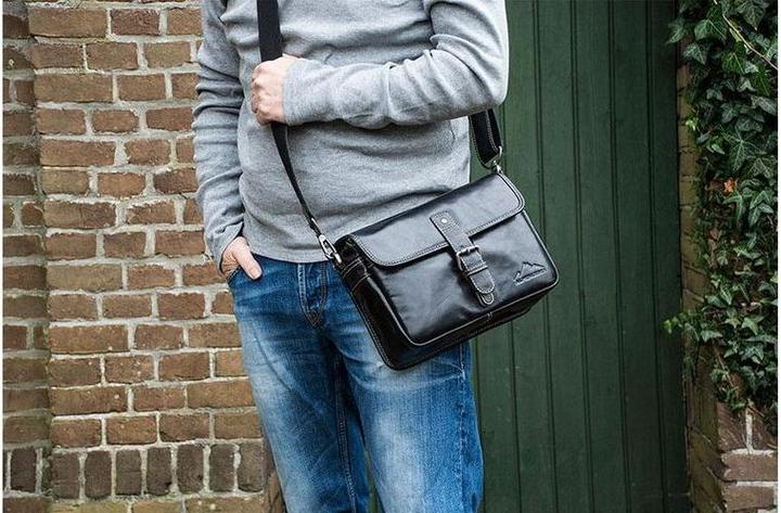 Actual product image Alpenleder Camera bag press (Camera shoulder bag, 10.09 l)