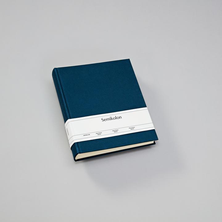 Image du produit Semikolon Fotoalbum Classic Medium 21.6 cm x 25.5 cm Marineblau (10 x 15 cm)