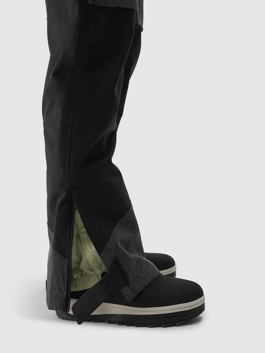 Actual product image 4F Uninsulated Snowboard Pants (M)