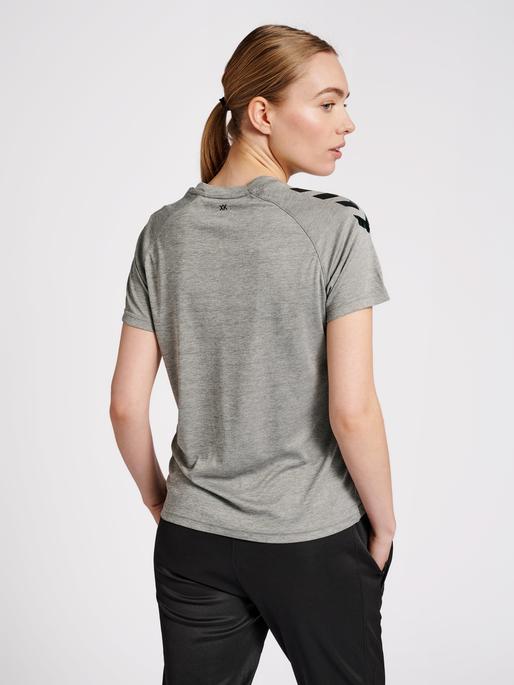 Actual product image hummel Core Xk Core Poly T-Shirt S/S Woman (S)