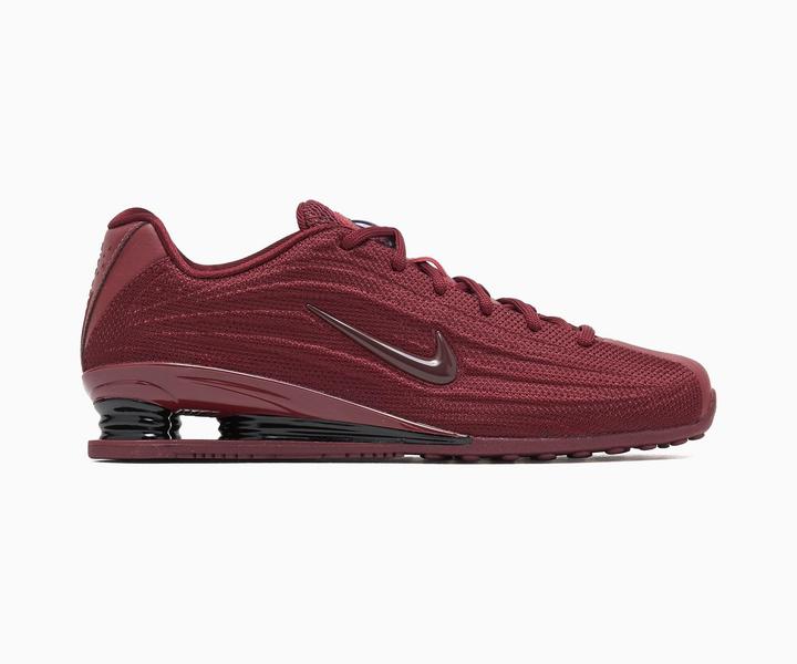 Date mistiche, Noir, Rosso Squadra Scuro
