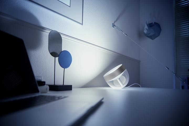 Produktbild Philips Hue Hue Iris BT (570 lm)