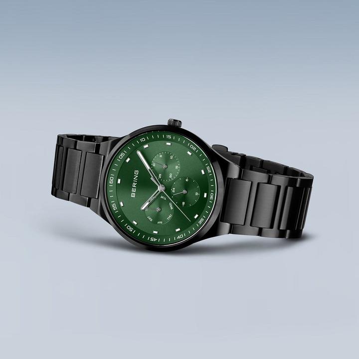 Actual product image Bering Classic (Analogue wristwatch, 40 mm)