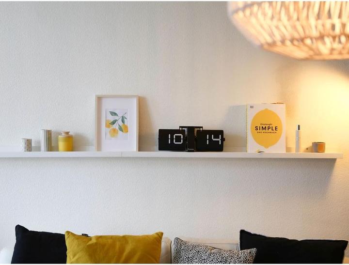 Actual product image Esmée Flipwatch