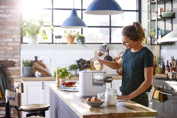 Actual product image Philips HR2345/19