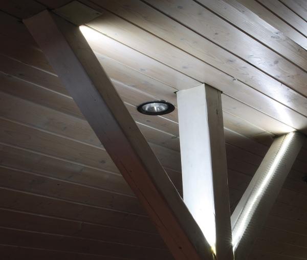 Actual product image Jamara LED Strip 5m 3528 60LED Indoor red 60 LED/m, self-adhesive (Red, 500 cm, Indoor)