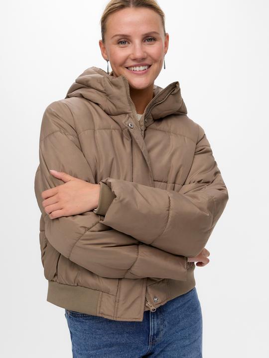 Actual product image Vero Moda VMKYLIE Jacke Daunenjacke (M)