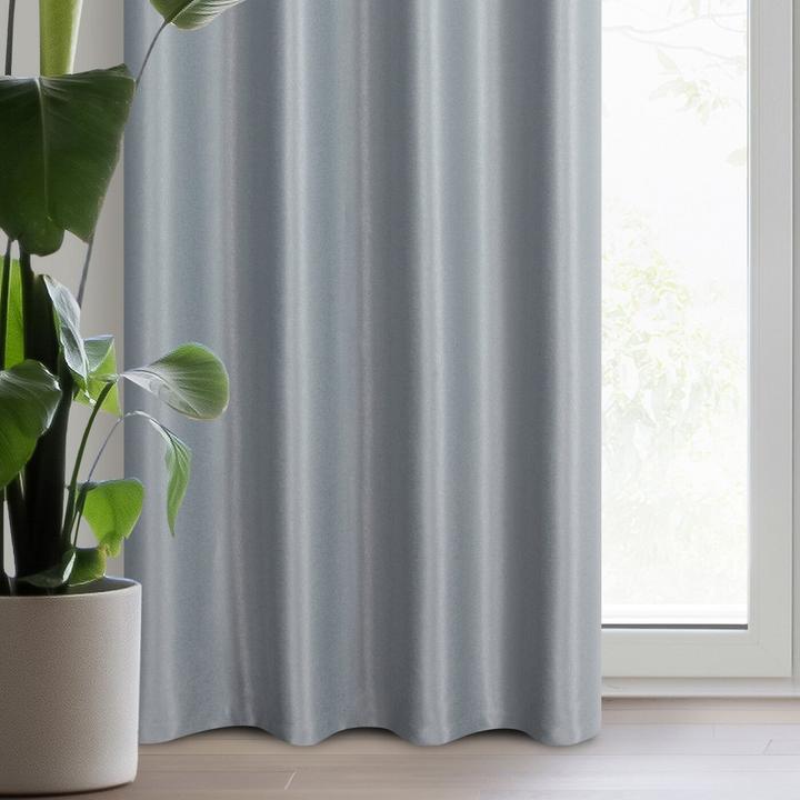 Produktbild Eurofirany Vorhang SELINA aus Verdunkelungsstoff mit glänzendem Faden, Farbe Grau, 140 x 250 cm, Ösen/Kreise (140 x 250 cm)