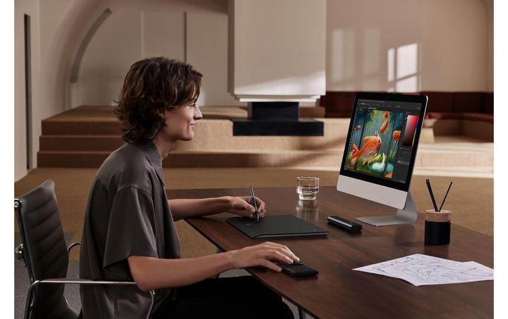Actual product image XP-Pen Deco Pro XLW Gen 2 (15", 5080 lpi)