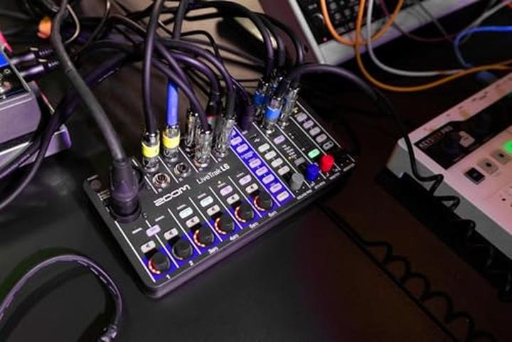 Produktbild Zoom LiveTrak L-6 (Studio- und Livemixer)