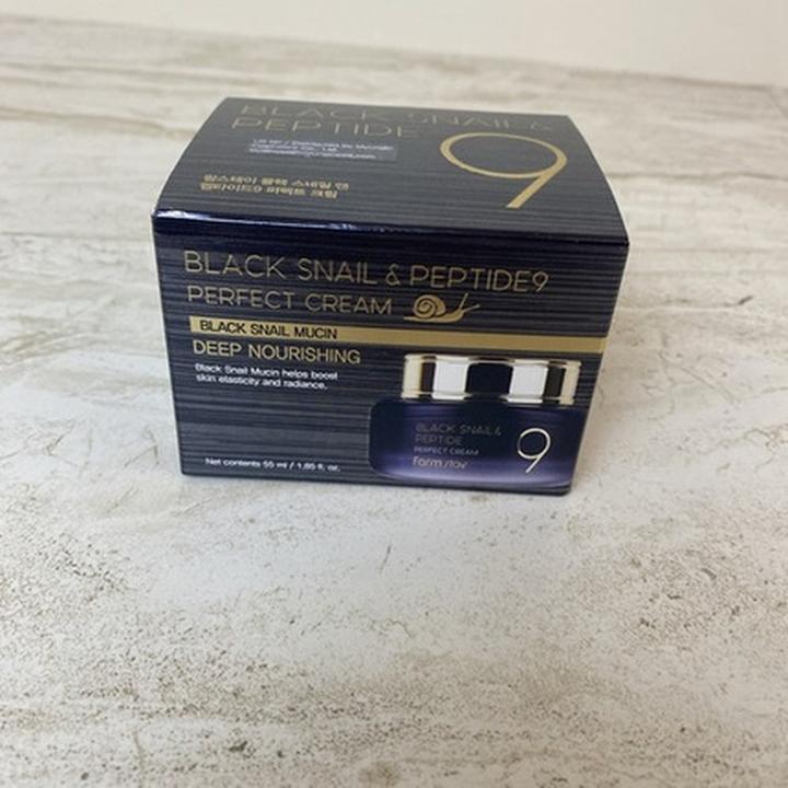 Actual product image Farm Stay Black Snail & Peptide 9 (55 ml, 24h cream, Up to SPF 10)
