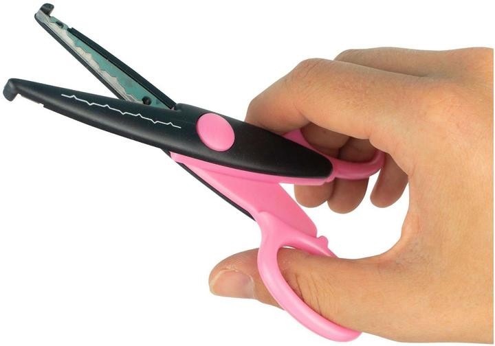 Actual product image Ursus Scissors 13 cm with Biedermeier cut (13 cm)