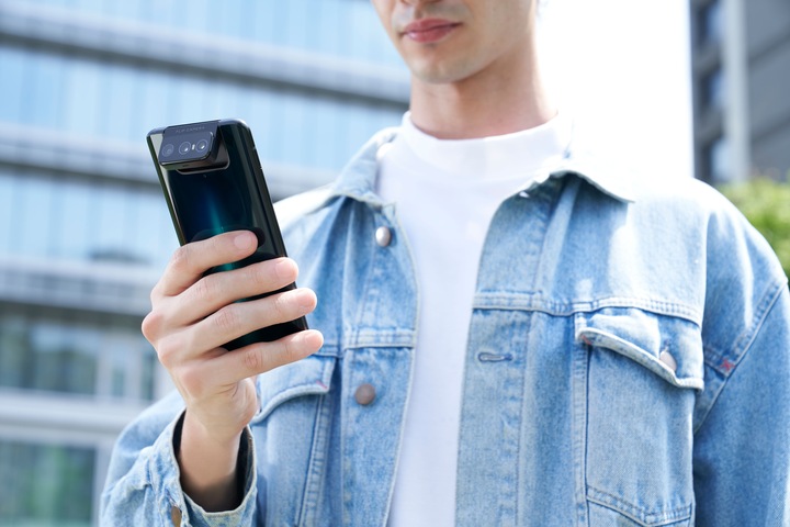 Produktbild ASUS Zenfone 7 Pro (256 GB, Aurora Black, 6.67", Dual SIM, 64 Mpx, 5G)