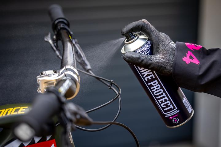 Actual product image Muc-Off Bike Protect 500ml (500 ml, Universal Lubricant, Care set)