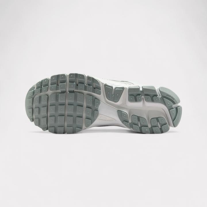 Image du produit Nike Zoom Vomero 5 (38)