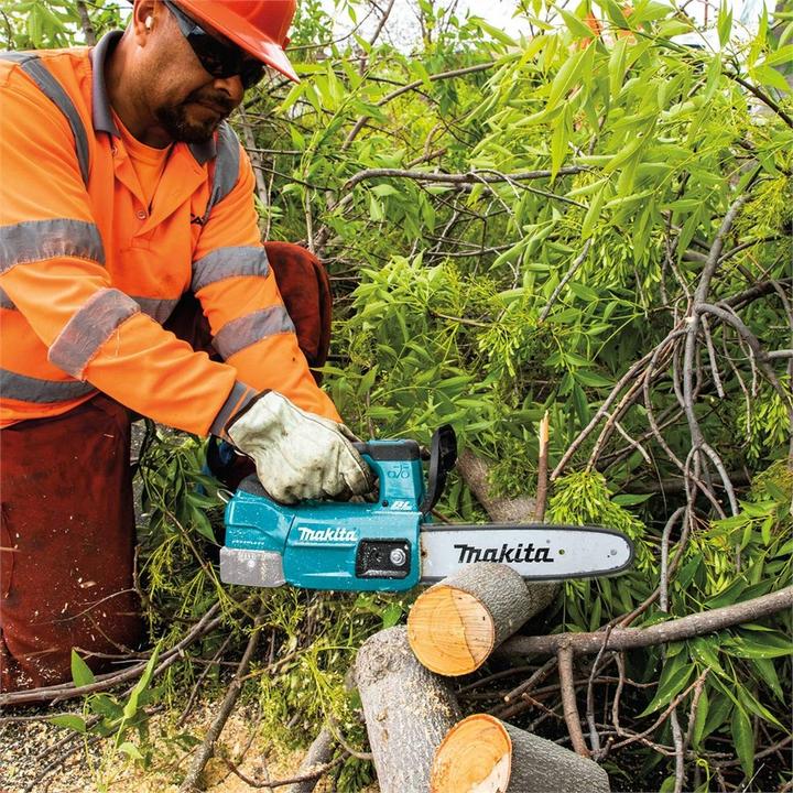 Actual product image Makita DUC254Z (Battery chain saw)