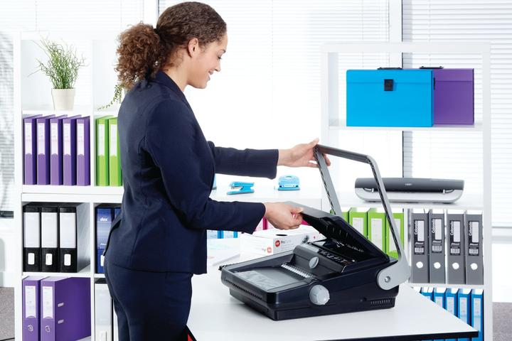 Produktbild GBC Plastikbindegerät CombBind C340 (Plastikbindung)