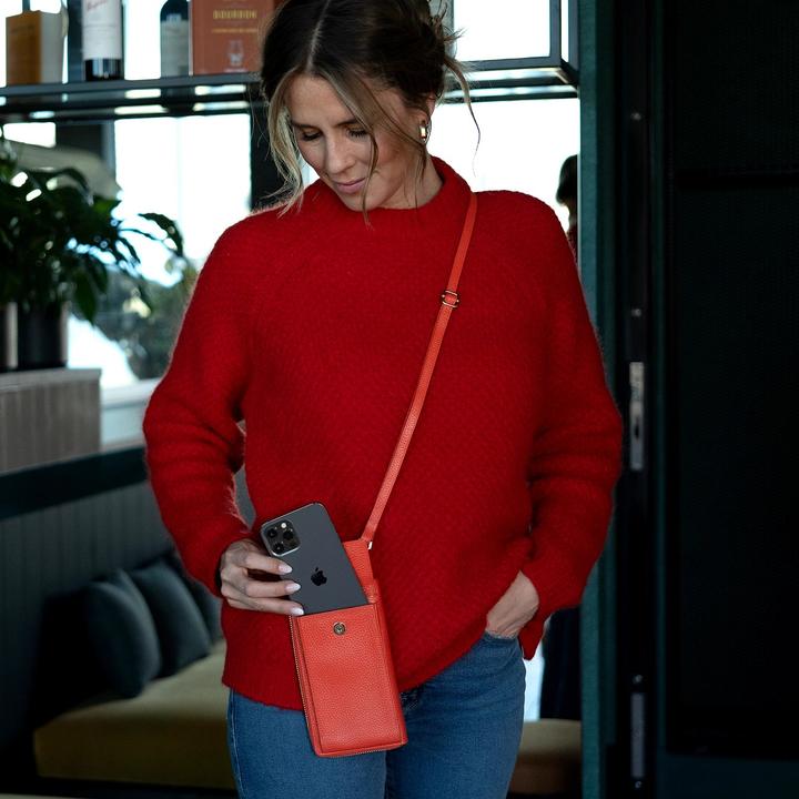 Actual product image Braun Büffel ASTI rich red