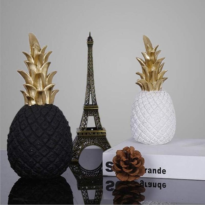 Actual product image Cbx Pineapple decoration black gold 18cm