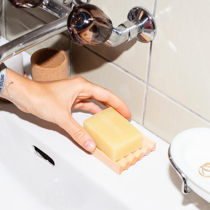 Immagine prodotto Frau Kunz Set regalo di saponi Lemon Grass e Alpine Air (Set per la cura del corpo, Set per la cura del viso, Set per la cura dei capelli)