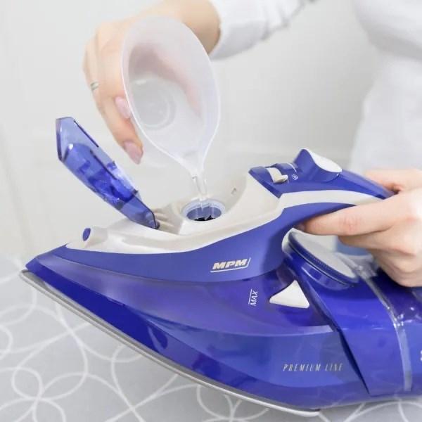 Actual product image MPM Bügeleisen mit Keramiksohle MZE-24/G (3000 W, 190 g/min)