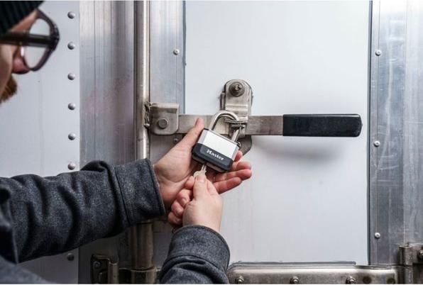 Produktbild Master Lock Elite 67mm Vorhänge- schloss 38mm Bügel 5-Stift-Zyl.