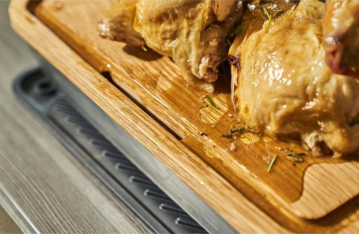 Actual product image Ooni Rosting Pan large