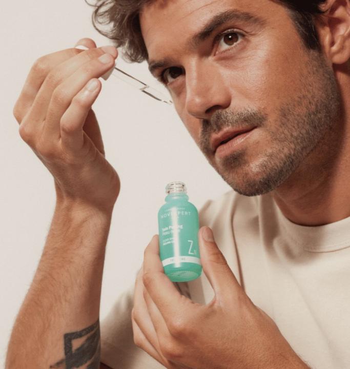 Actual product image Novexpert Trio Zinc Soin Peeling Peau Nette (Cleansing scrub, 30 ml)