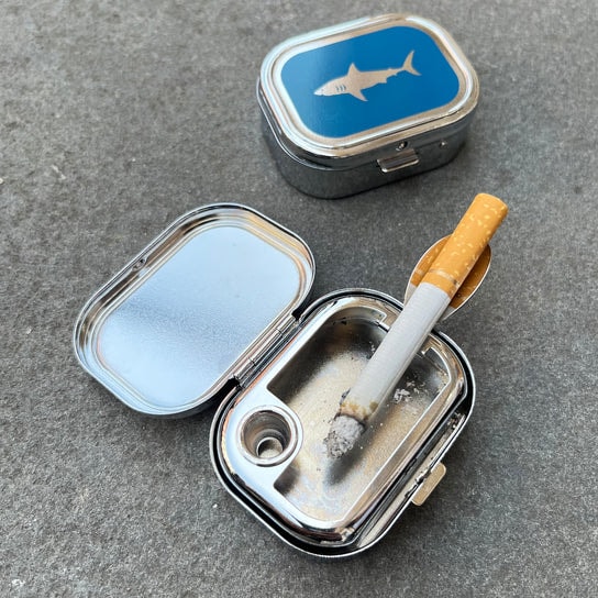 Actual product image Kikkerland Shark On The Go Ashtray