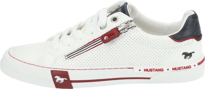 Actual product image Mustang Sneaker (36)
