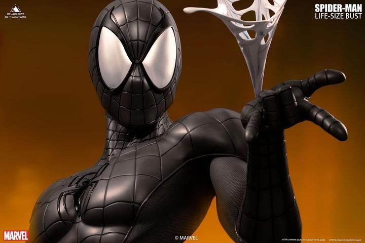 Queen Studios Marvel Comics 