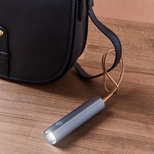 Productafbeelding Lexon Brelok z latarką Fijn szary