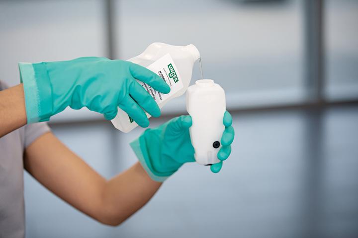 Actual product image Unger SRKOH STINGRAY 450 OS interior cleaning set can be freely filled with glass cleaner, as versatile (1 pcs.)