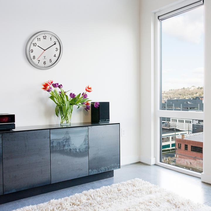 Produktbild TFA Funk-Wanduhr (40 cm)