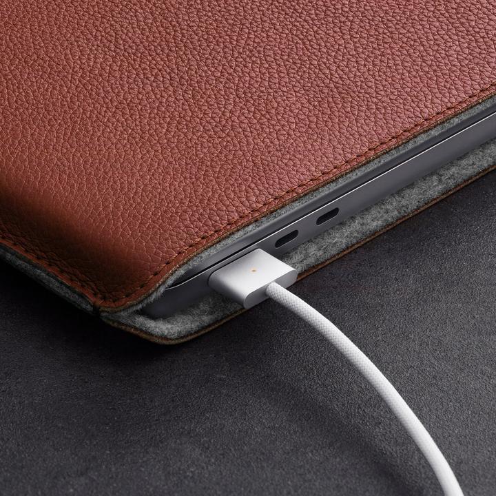 Actual product image Woolnut 15" MacBook Air Leather Sleeve, cognac (15", Apple)
